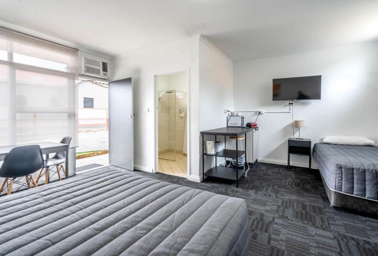 City West Motel Adelaide Dış mekan fotoğraf